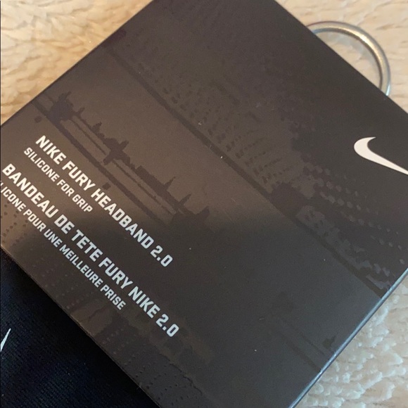 NWT *RARE* Nike Pro Fury Headband 2.0 Dri-Fit Blk - Picture 4 of 8